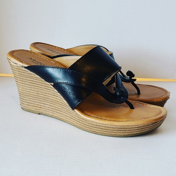 Arizona Platform Sandals Size9 - Picture 1 of 7